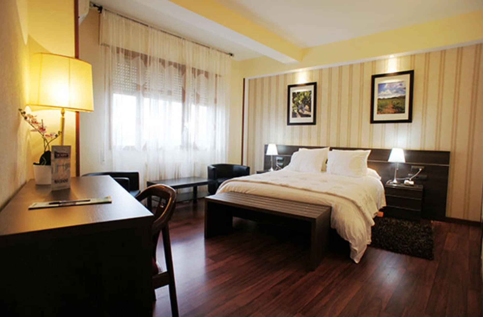 Hotel Montermoso Aranda de Duero Luaran gambar